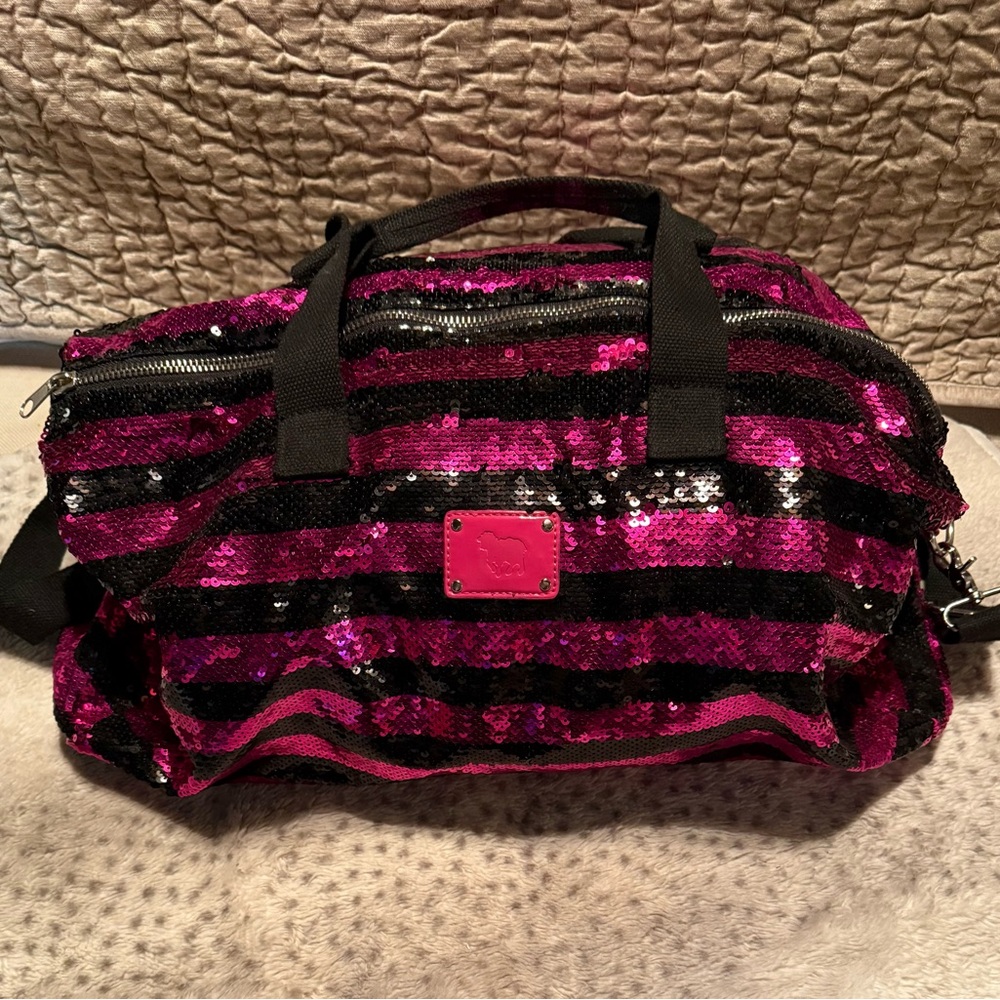 VS Overnight Tote Bag